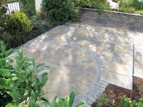 TOBERMORE HISTORIC PAVING CIRCLE  - 2.24m DIA. PACK - BRACKEN